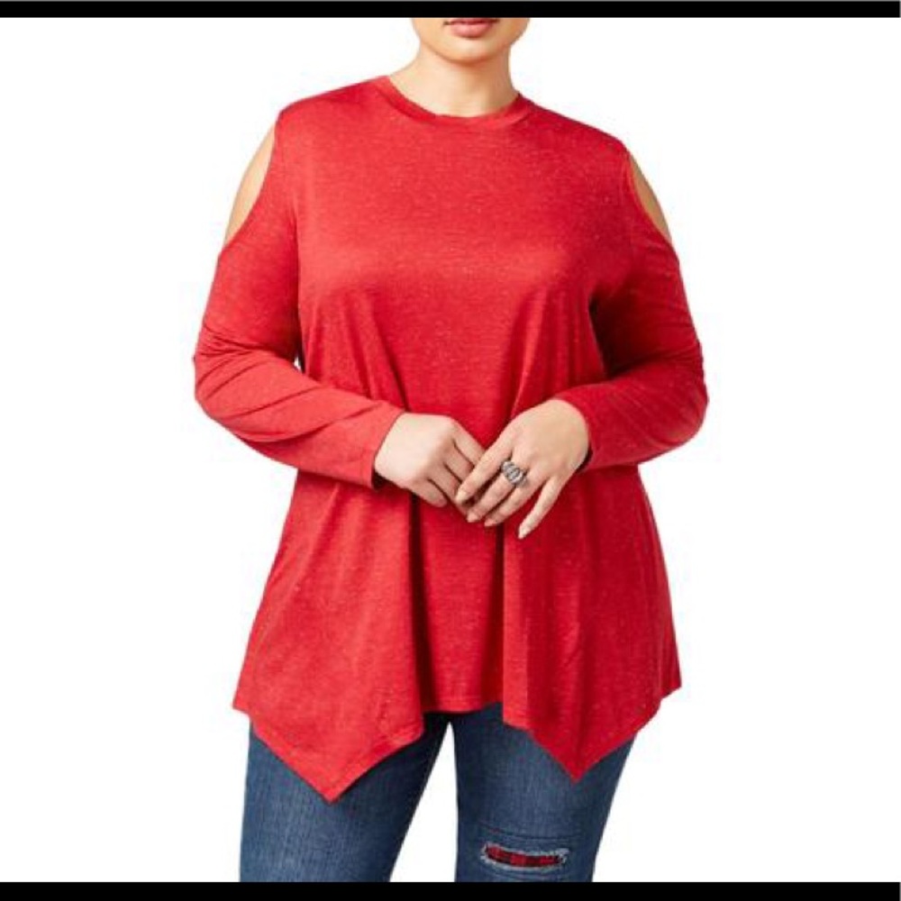 Cold shoulder, New Red Amore batwing red
